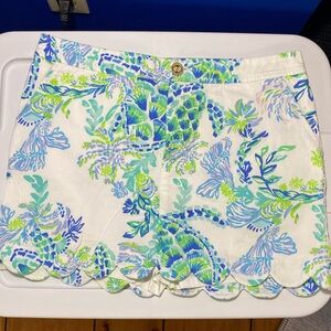 Lilly Pulitzer Colette Skort Island Ride print, with a scalloped hem, Size 10